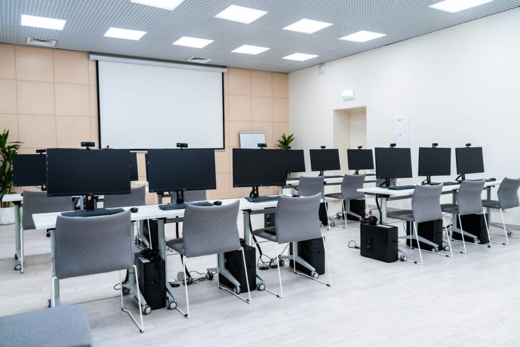 Parc informatique d entreprise à renouveler : postes et écrans