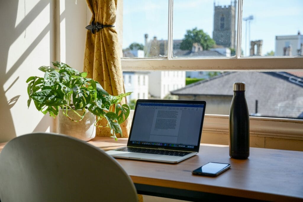 Poste de travail pour le télétravail sécurisé — APE Conseil, Lyon